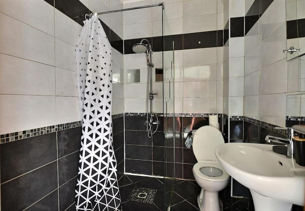 Appartement Charmant Tres Proche Centre-Ville, Parking Gratuits, Mulhouse Centre Екстер'єр фото